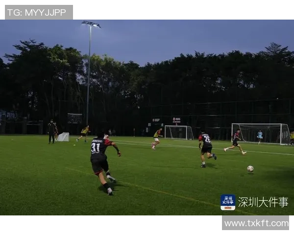 深圳足球队技术实力强劲荣登全国第四名引发关注